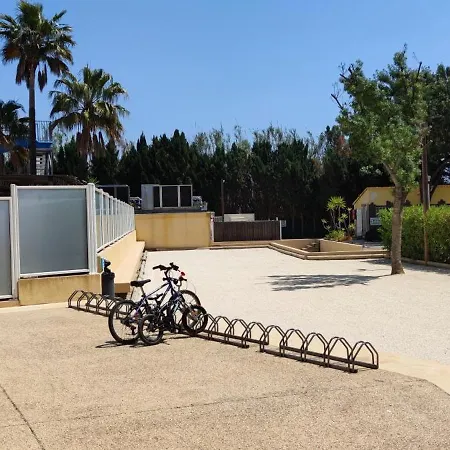 Apartment 4 Etoiles, 6 Personnes, Climatisation, Parking, Piscine, Wi-fi