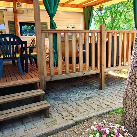 4 Etoiles, 6 Personnes, Climatisation, Parking, Piscine, Wi-fi Hyères