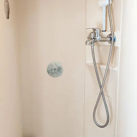 4 Etoiles, 6 Personnes, Climatisation, Parking, Piscine, Wi-fi Lägenhet *