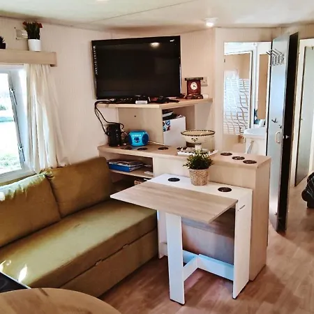 Lägenhet 4 Etoiles, 6 Personnes, Climatisation, Parking, Piscine, Wi-fi Hyères