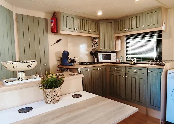 Διαμέρισμα 4 Etoiles, 6 Personnes, Climatisation, Parking, Piscine, Wi-fi Ιέρ