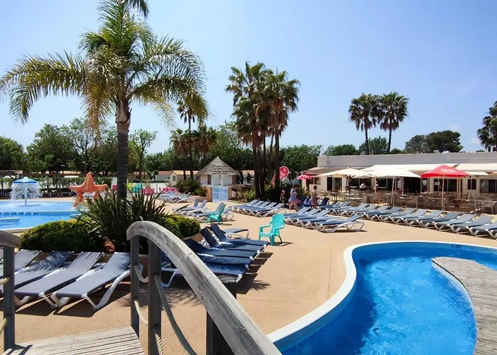 Διαμέρισμα 4 Etoiles, 6 Personnes, Climatisation, Parking, Piscine, Wi-fi