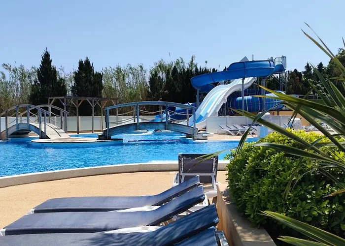 4 Etoiles, 6 Personnes, Climatisation, Parking, Piscine, Wi-fi *